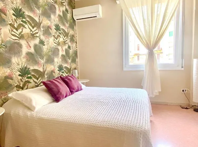 Oda ve Kahvaltı A Bolonya